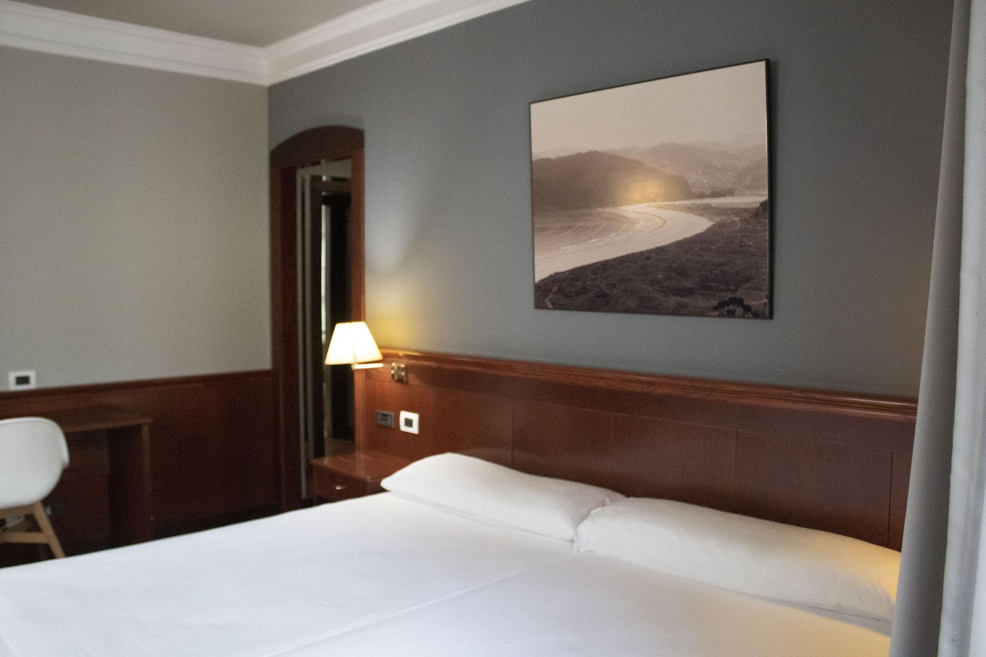 Hotel Alda El Suizo Φερόλ Εξωτερικό φωτογραφία