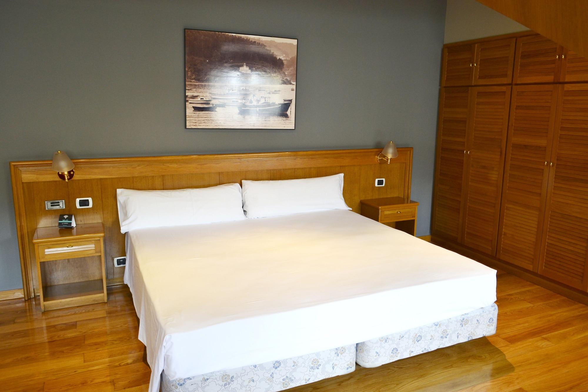Hotel Alda El Suizo Φερόλ Εξωτερικό φωτογραφία