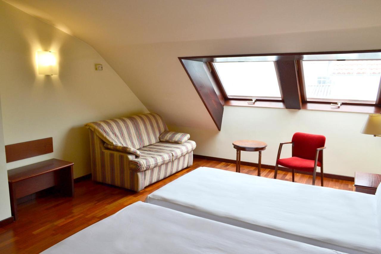 Hotel Alda El Suizo Φερόλ Εξωτερικό φωτογραφία