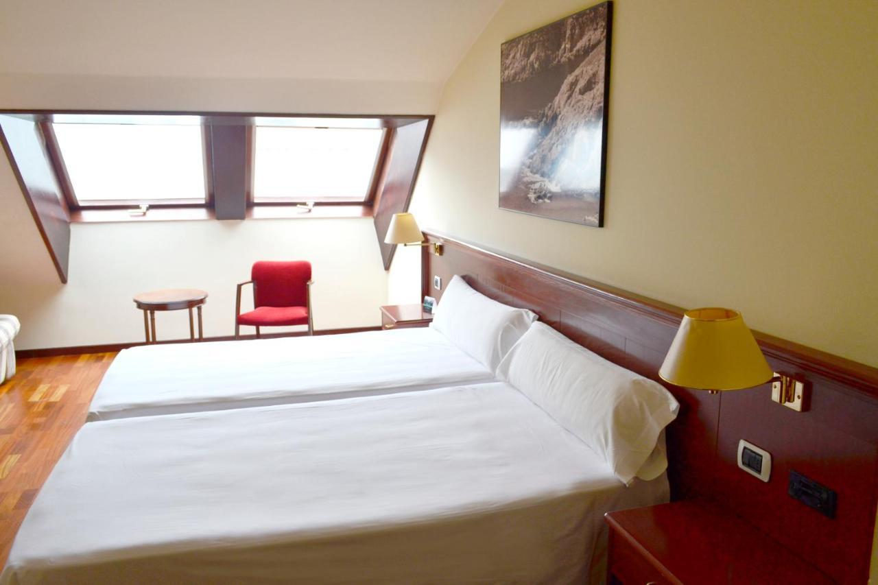 Hotel Alda El Suizo Φερόλ Εξωτερικό φωτογραφία